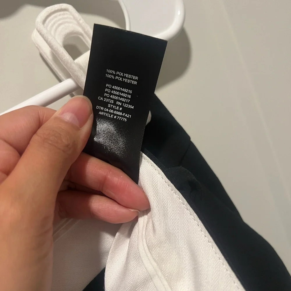 Aritzia Wilfred The Effortless Pants in Black - Picture 7 of 8